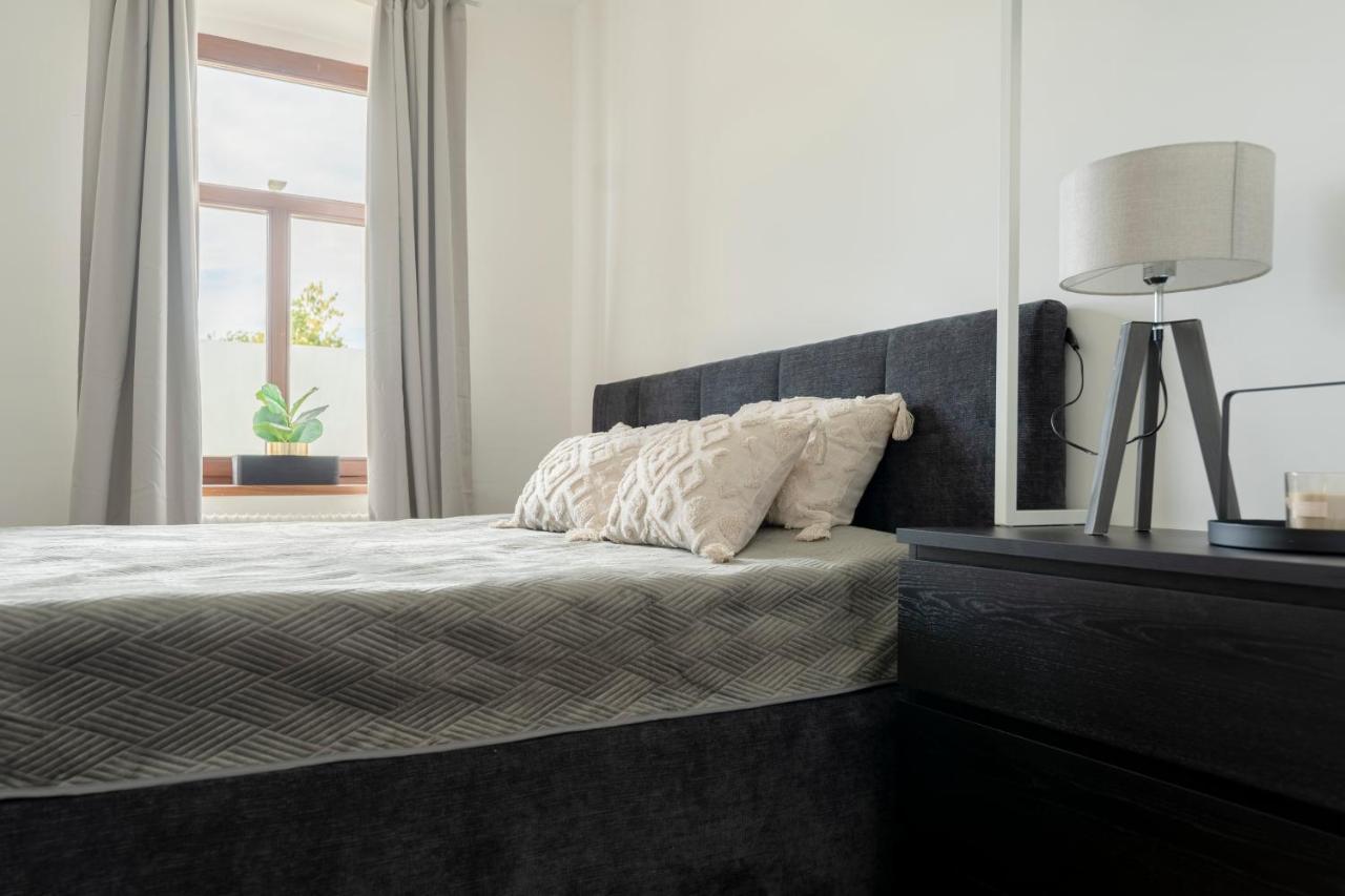 City Lounge Appartement Am Hauptbahnhof Sankt Poelten Kültér fotó